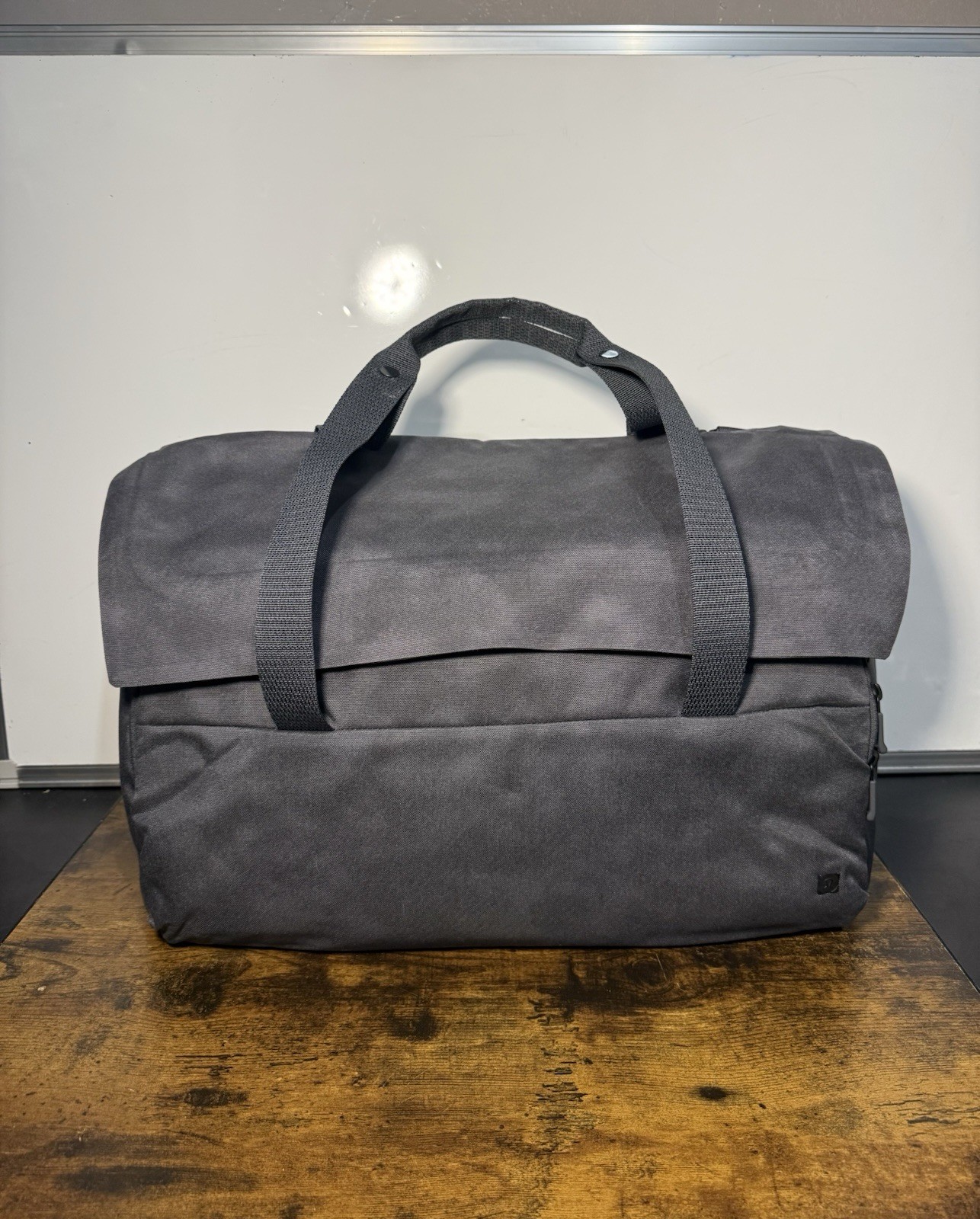 Lululemon Early Embark Duffel 27L Deep Coal Nylon Large Laptop Messenger Bag