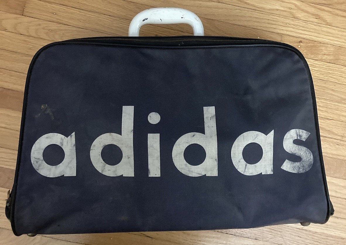 VTG 60s RARE Navy Blue Vinyl Adidas Basketball doctors Gym Bag Carry On handle