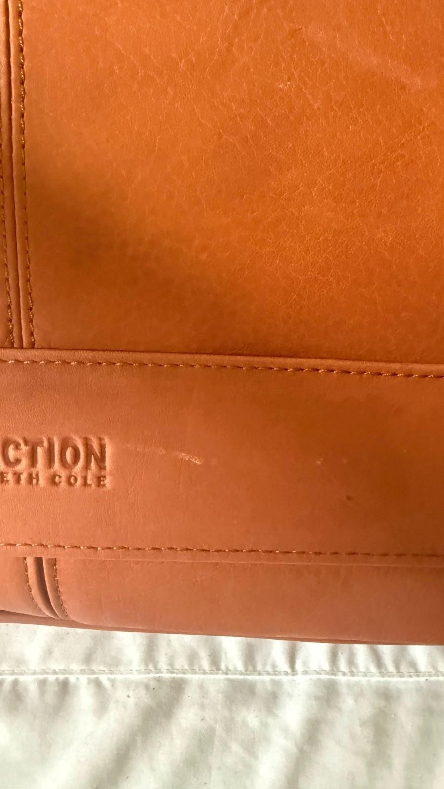 Kenneth Cole REACTION Risky Business Messenger Full-Grain Colombian Leather