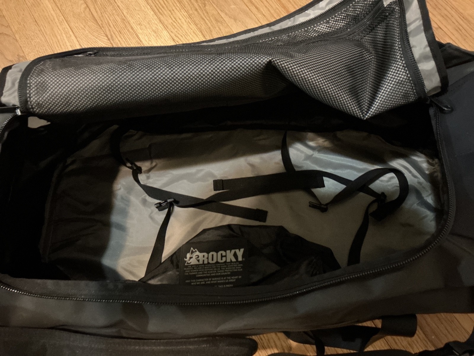 Rocky duffle bag, 28x12x12″, black, same quality as north face duffle bag