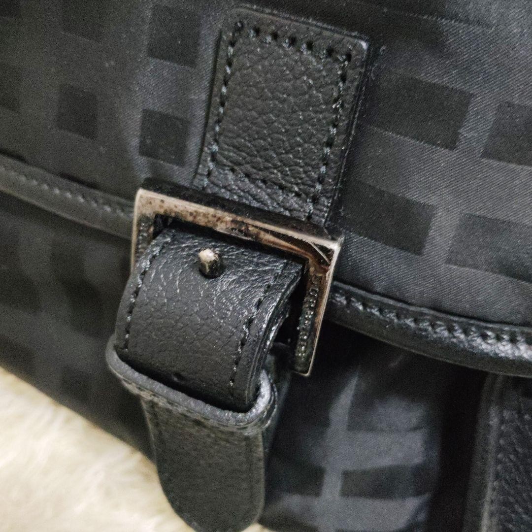 Burberry Black Label Shoulder Check Black From Japan