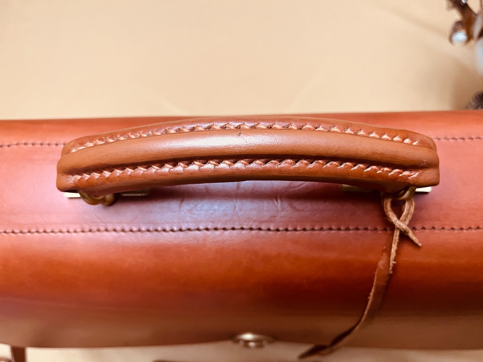 PICKETT of LONDON Thick Bridle Leather Briefcase / Messenger Bag – England