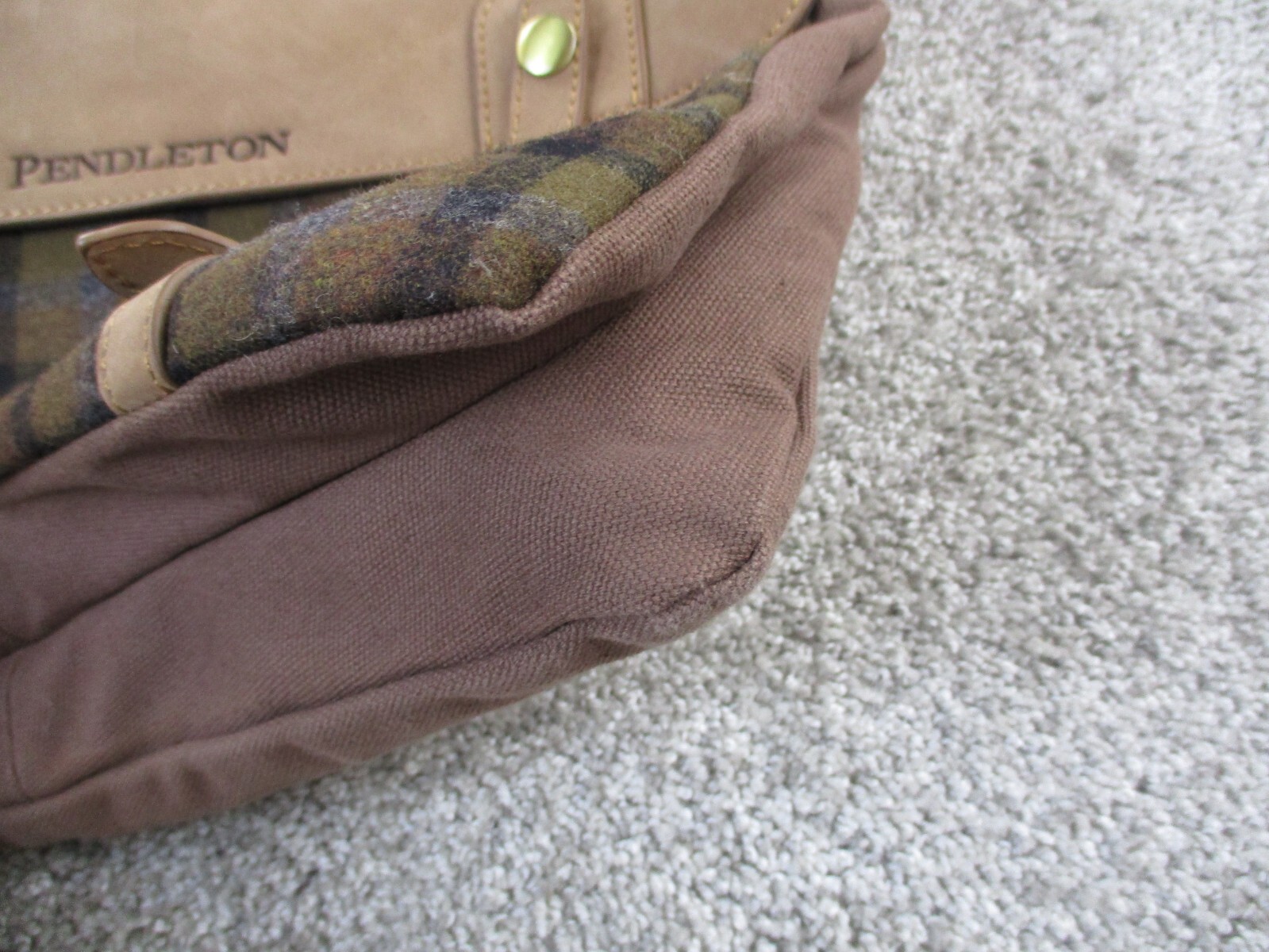 Pendleton Mens Wool Plaid Leather Messenger Bag Crosssbody Laptop School Travel