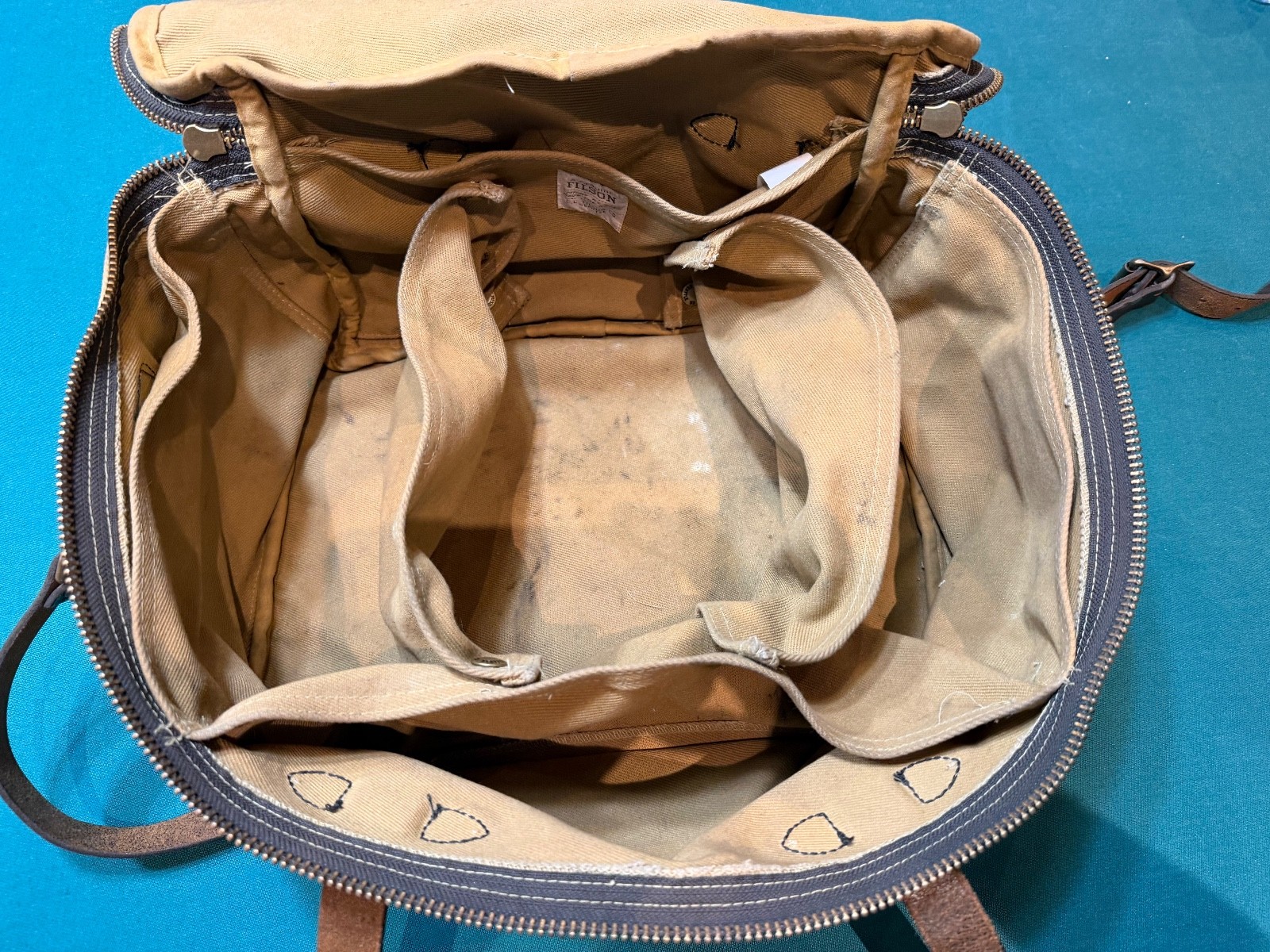 Filson Large Compartment Bag #265 Used Dark Tan Very Rare USA Made in the USA