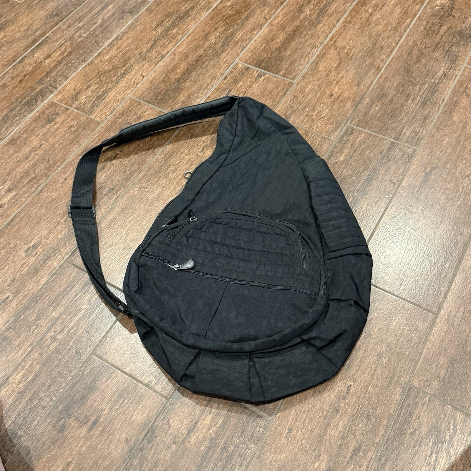 Ameribag Healthy Back Bag Carry-All XL Sling Crossbody Black Nylon Unisex 20L