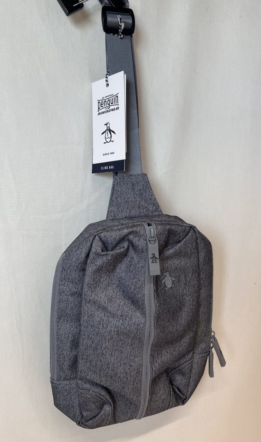 ORIGINAL PENGUIN by Munsingwear Unisex Adults Grey Heather Sling Bag, MSRP $60