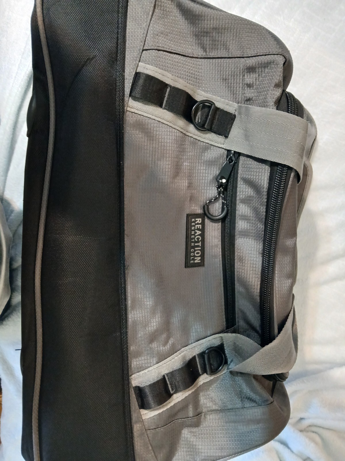 Kenneth Cole reaction duffle bag