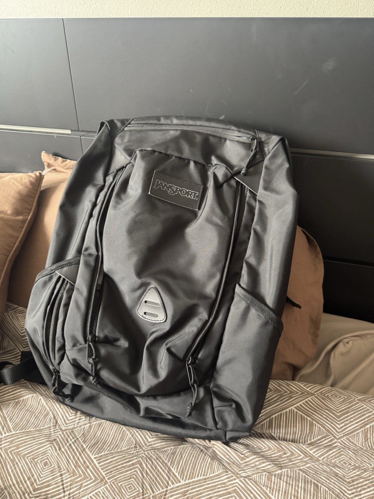 JanSport Shotwell Black Daily Backpack