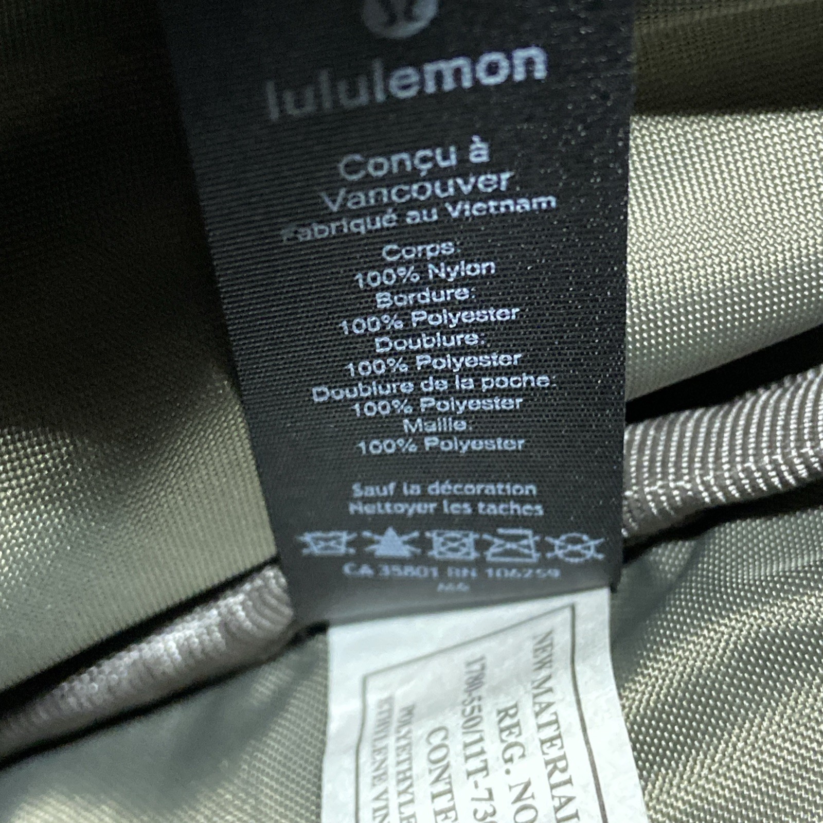 Lululemon Gray Early Embark Travel Messenger Computer Laptop Bag Cross Body EUC
