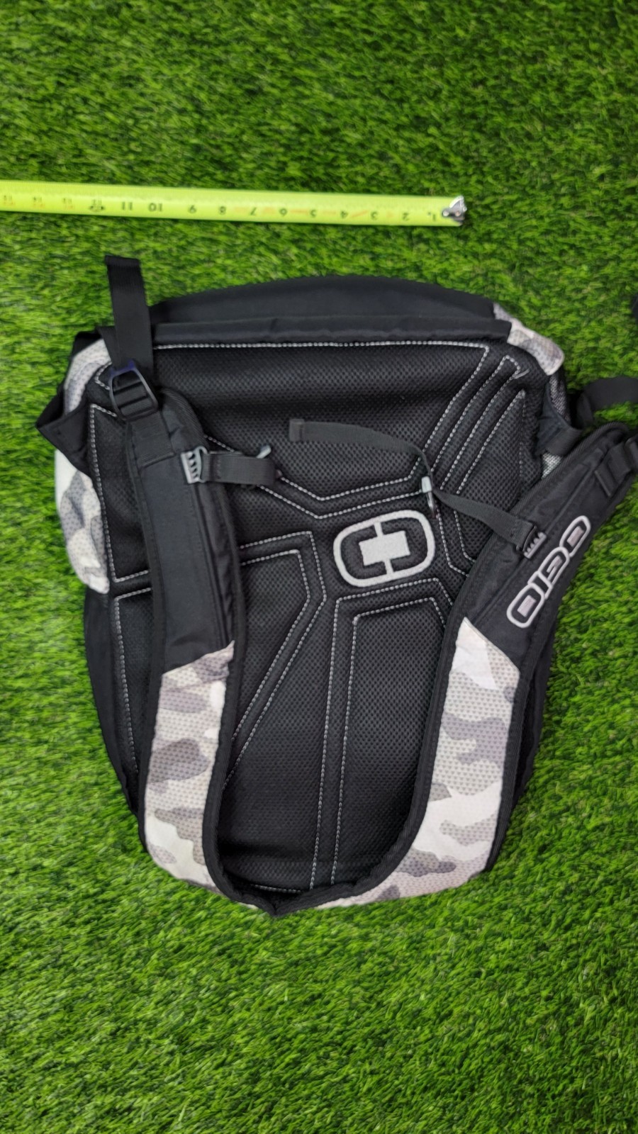 Ogio Evader Commuter EDC Travel Backpack. Gray/black TAC Camo