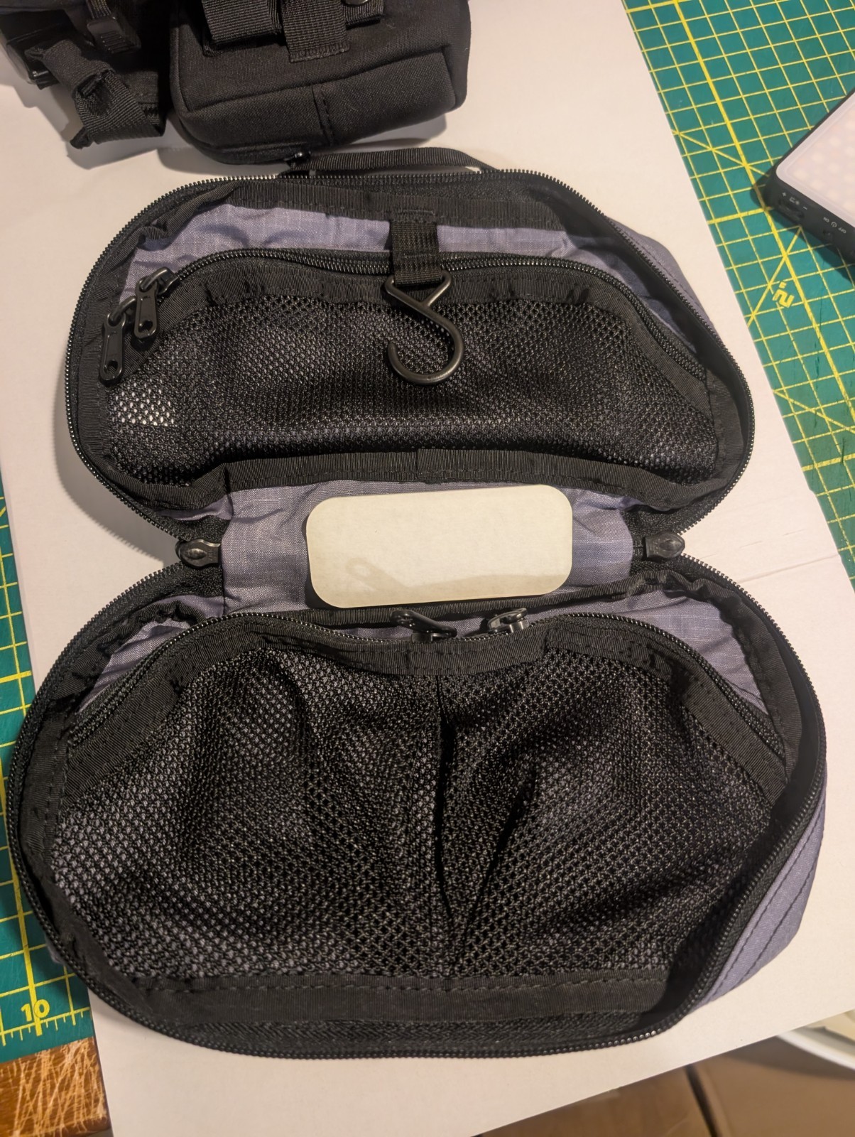 Tom Bihn Standard Spiff Kit – Dusk
