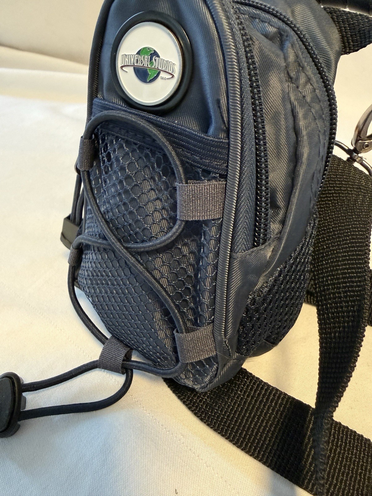 Universal Studios Navy Blue Mini Day Pack 7 X 5” Handle & Strap D Clip