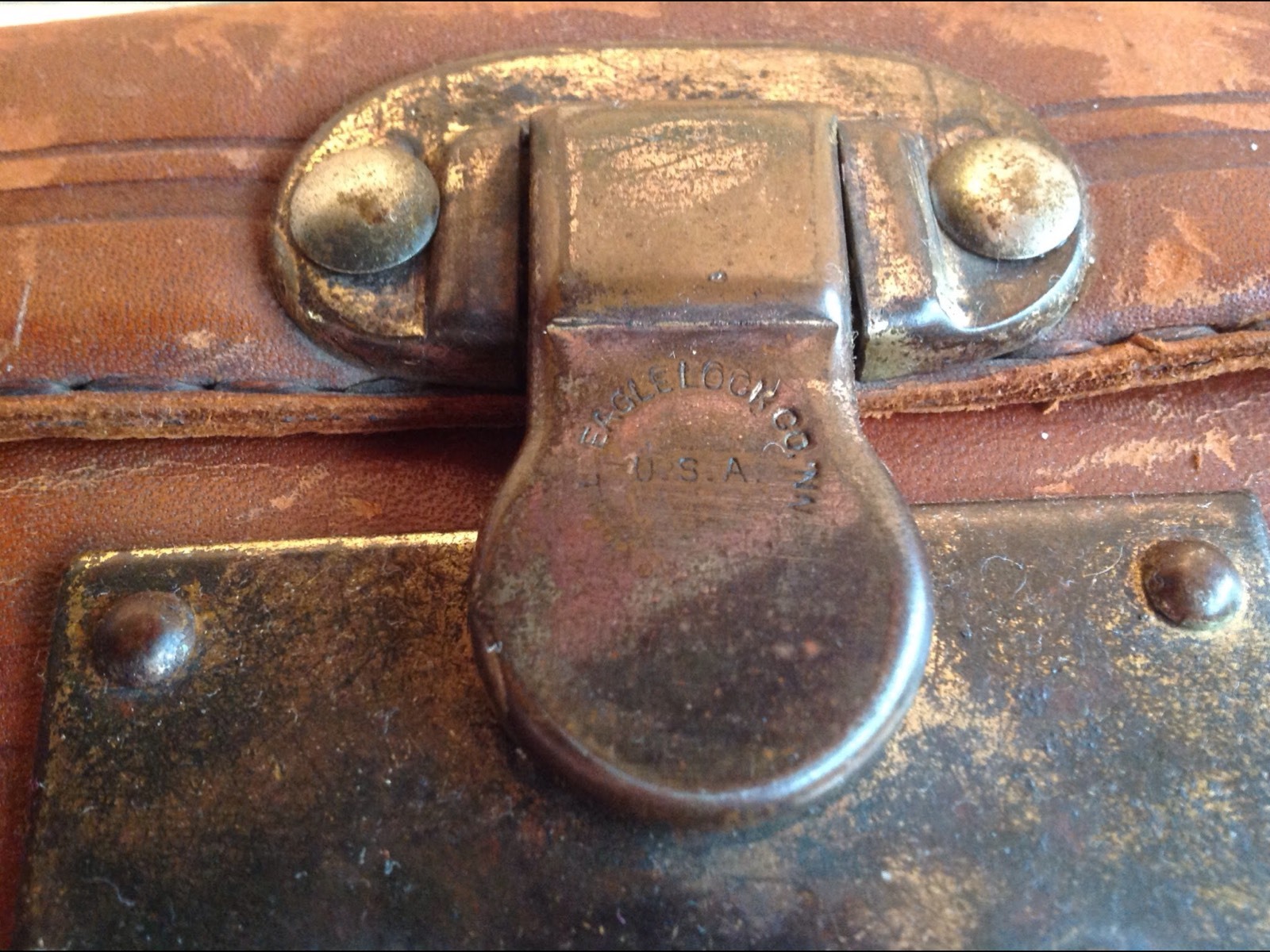 VINTAGE 1930s SADDLE LEATHER TRAVEL STICKER PORSCHE 356 CAR RACK SUITCASE R$2198