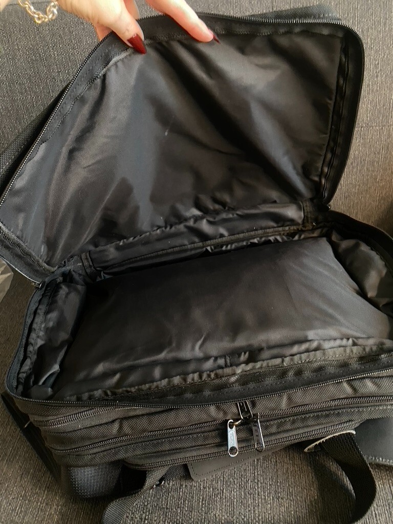TUMI Alpha Medium Duffel Bag Weekender Carry-On Luggage Ballistic Expandable