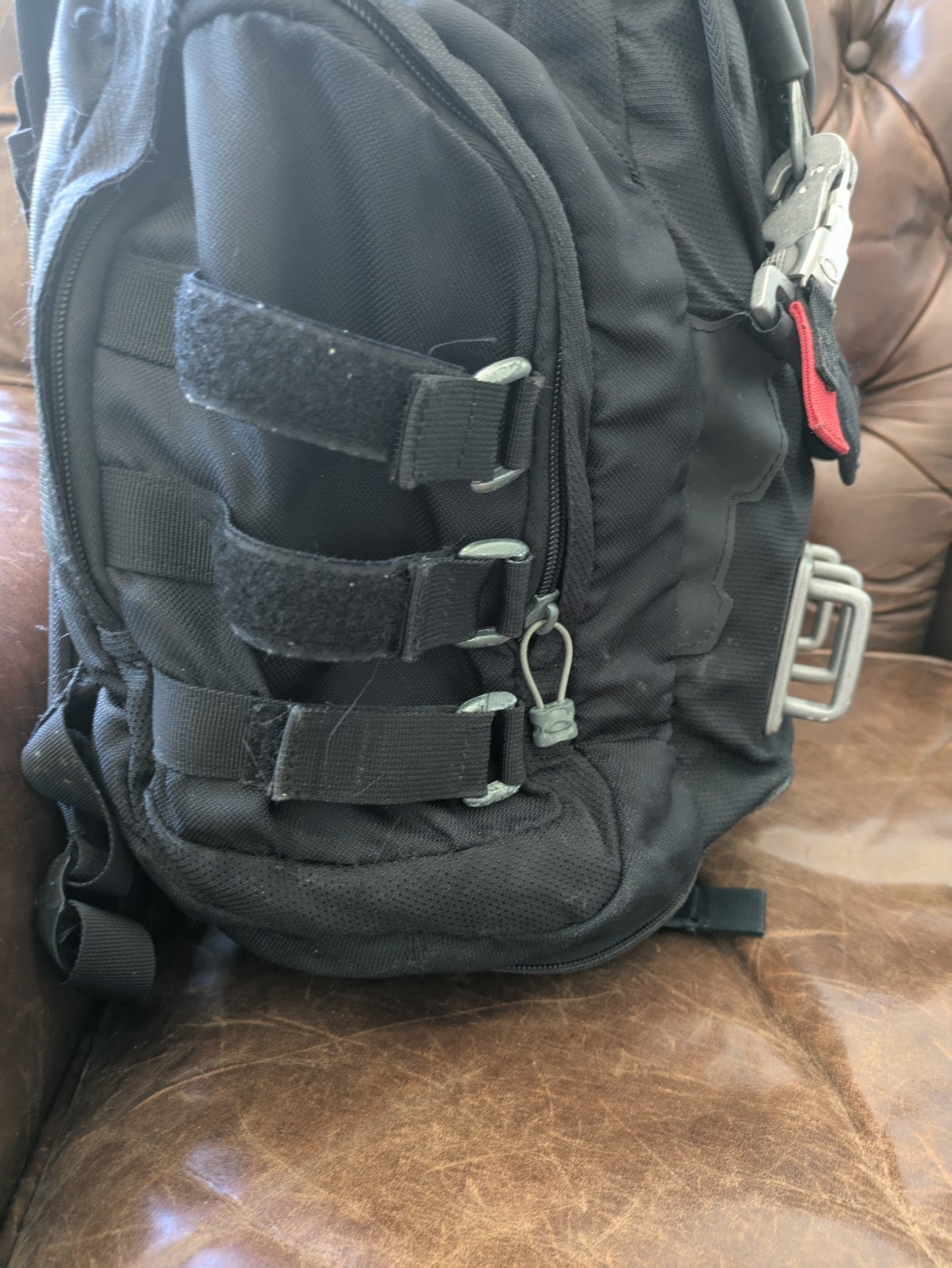 Oakley Kitchen Sink Tactical Field Gear Backpack Daypack Hiking Black Stealth