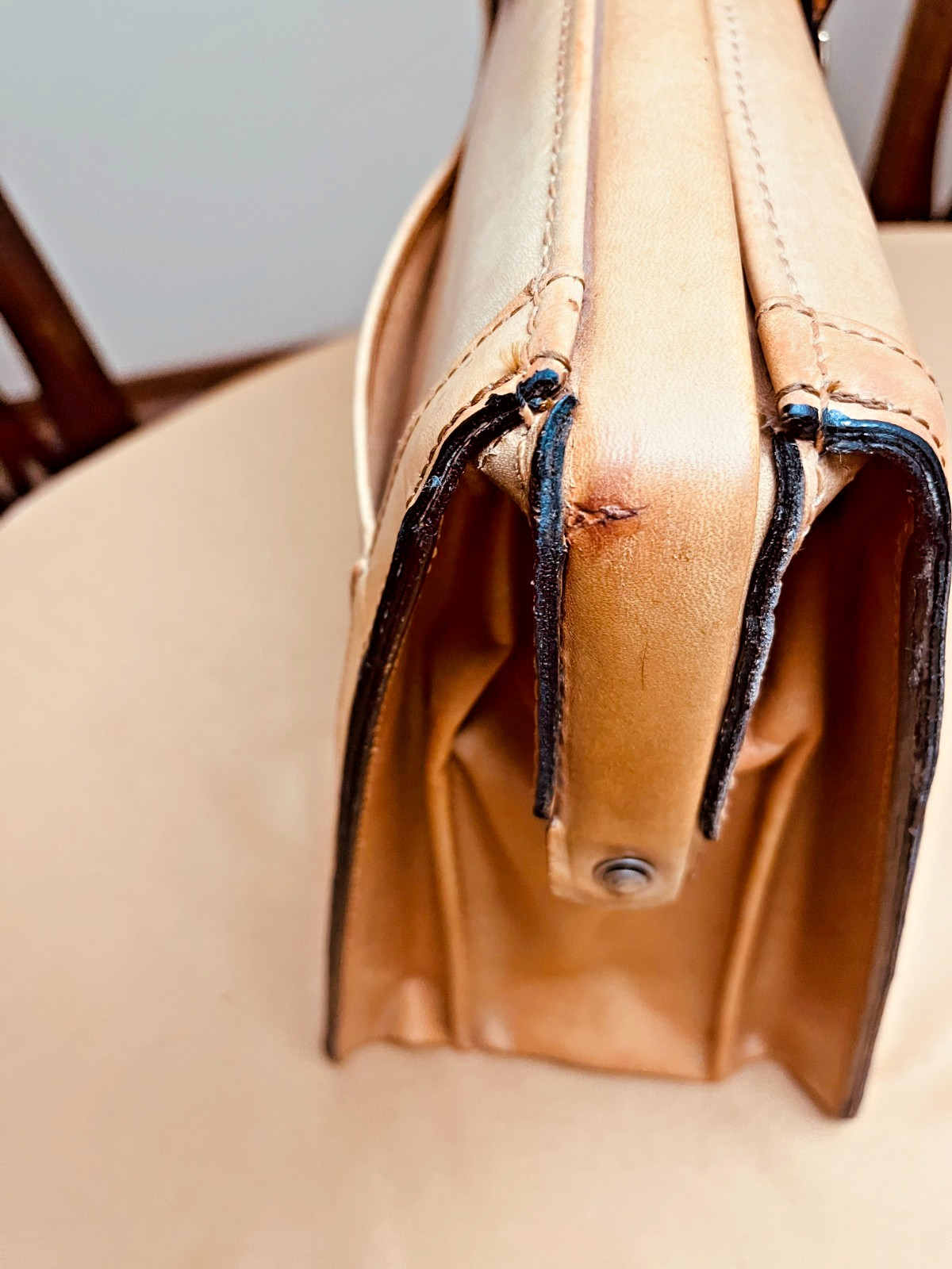 SCHLESINGER BROTHERS Tan Heavy Leather Briefcase / Lawyer Bag – Made in USA
