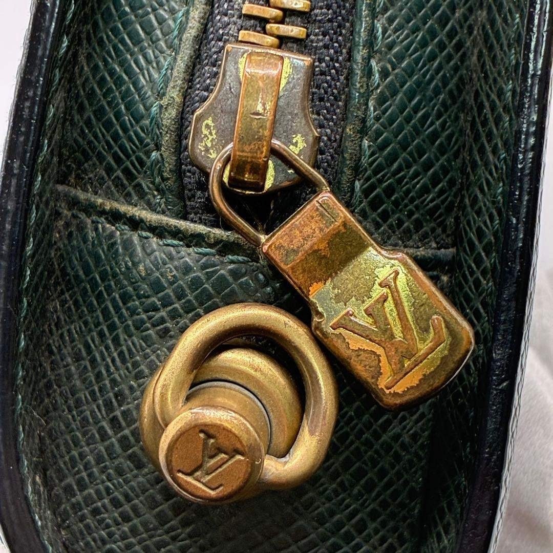 Louis Vuitton Taiga Baikal Clutch Second Bag Multi-Case Episea 24x16x5cm