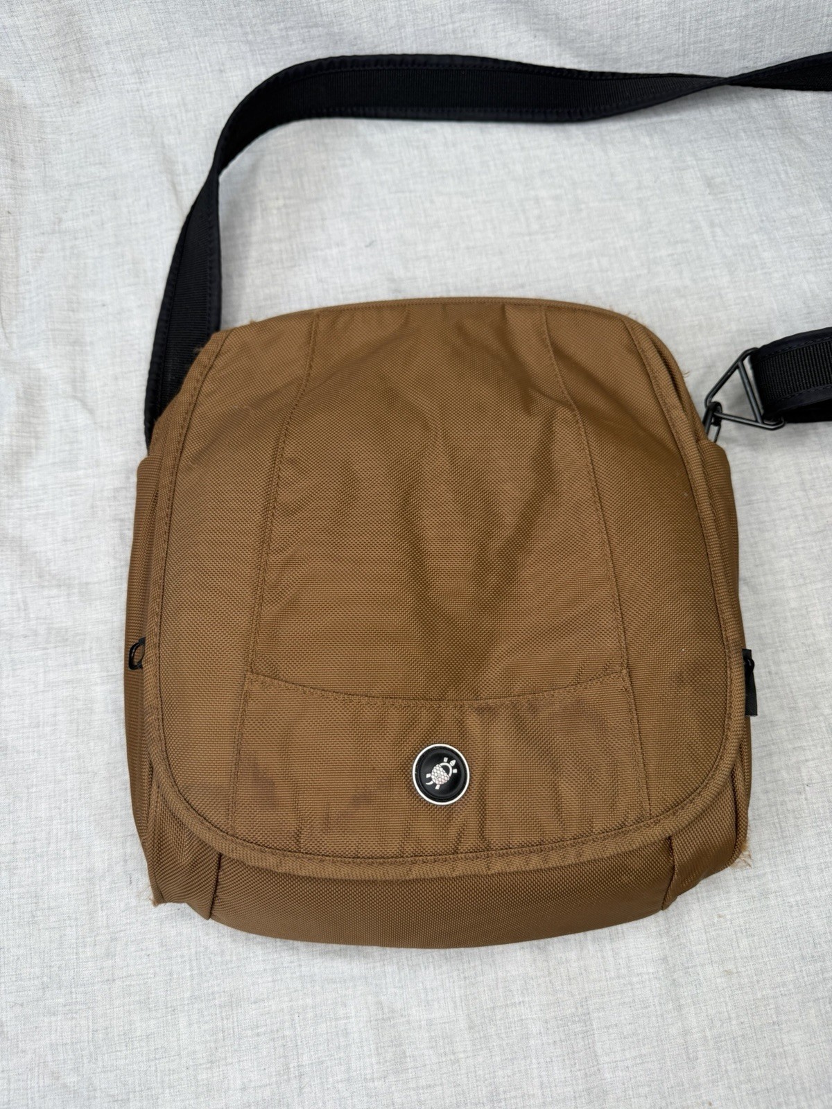 PacSafe Travel Security Metrosafe 200 Anti Theft Gear Crossbody Bag Brown PB008