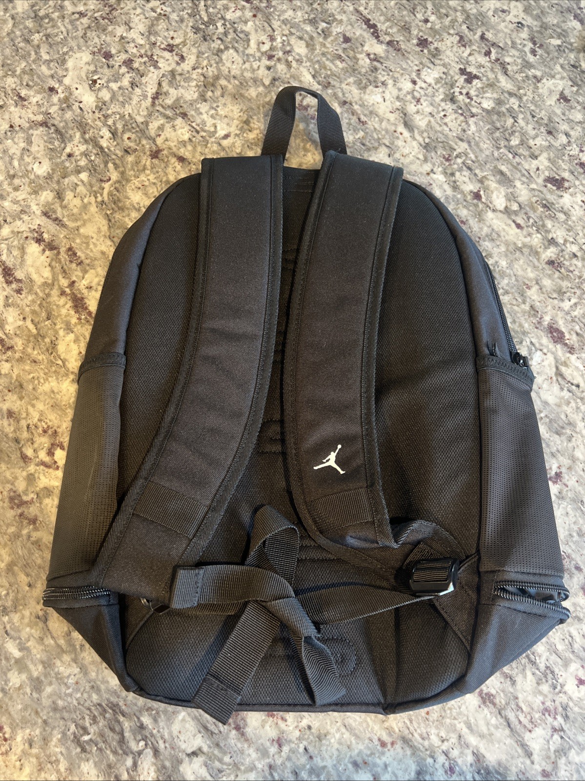 NIKE AIR JORDAN JERSEY BACKPACK #23 CHICAGO BULLS BLACK RED 9A0780-023