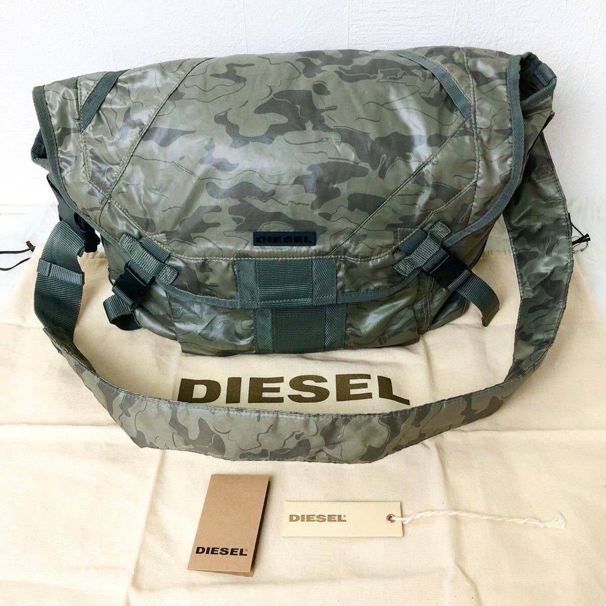 DIESEL Camouflage Messenger Bag Nylon Khaki Flap Shoulder Crossbody 37cm