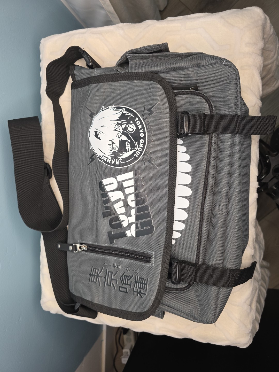 Anime Tokyo Ghoul Shoulder Bag Attack on Titan Messenger Satchel School Bag