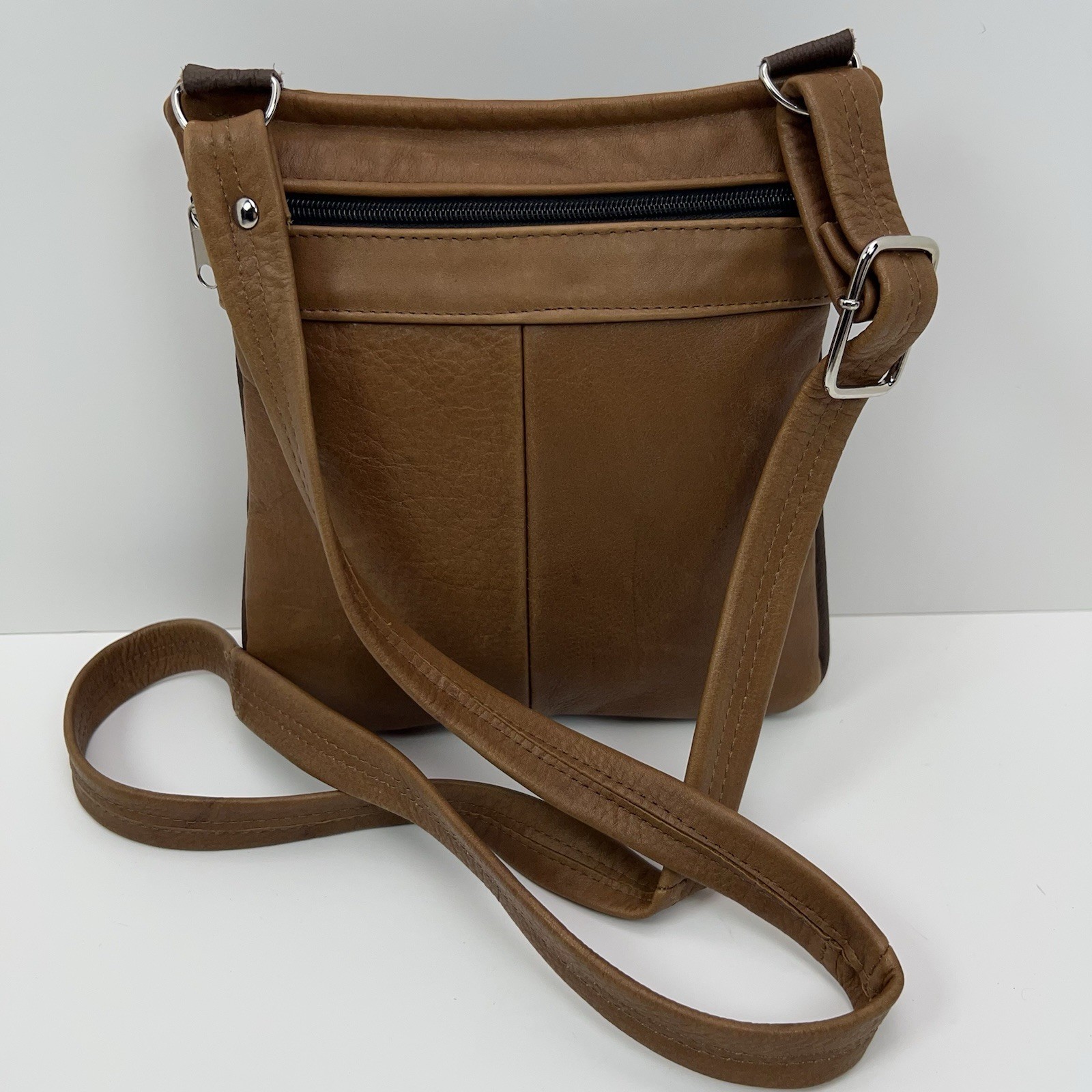 LEATHER Crossbody Bag Adjustable Multi Zip Pockets Silver Studded Buckle Travel