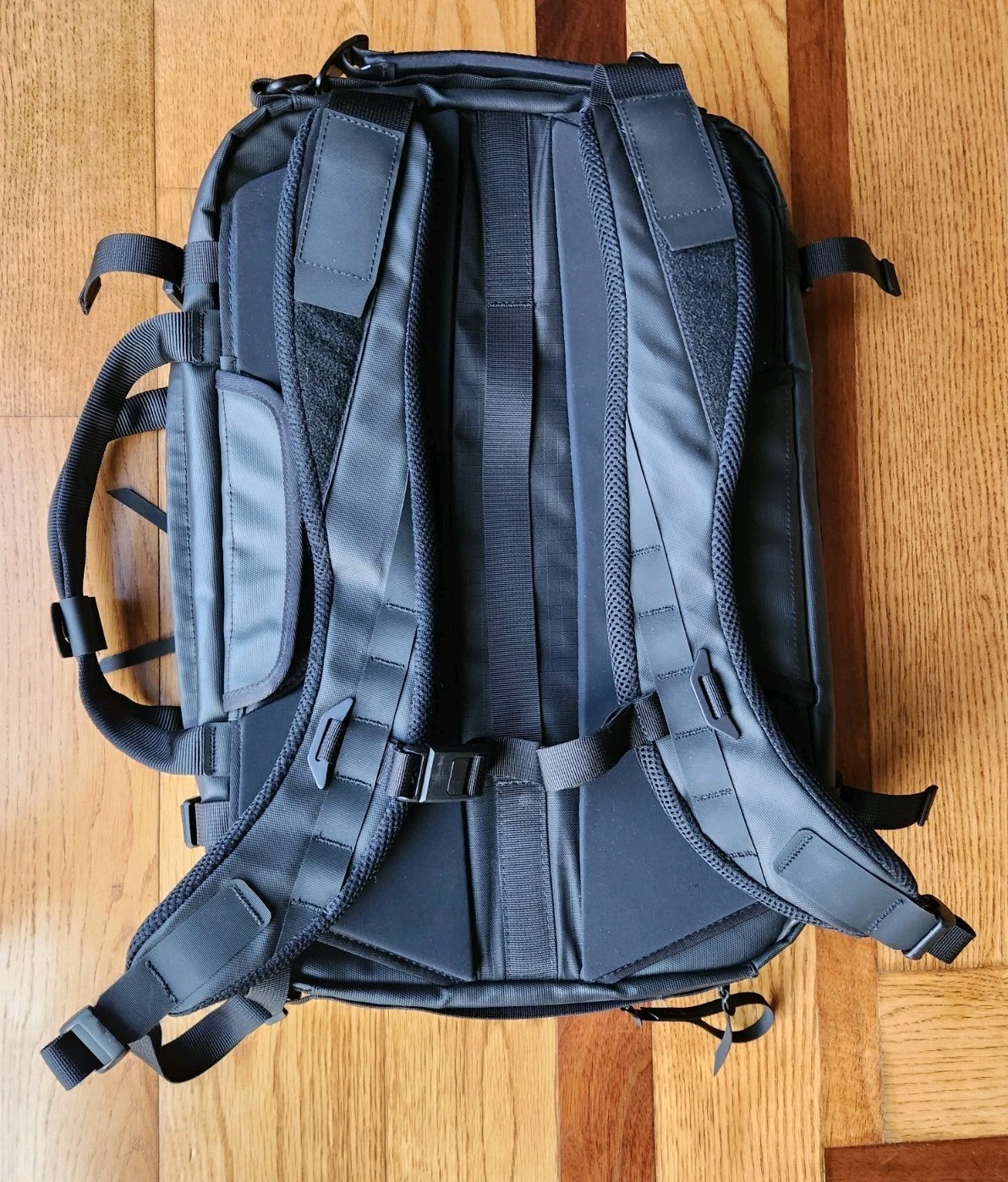 Black Ember FORGE Black Briefcase Backpack Overnight Expandable **MINT**