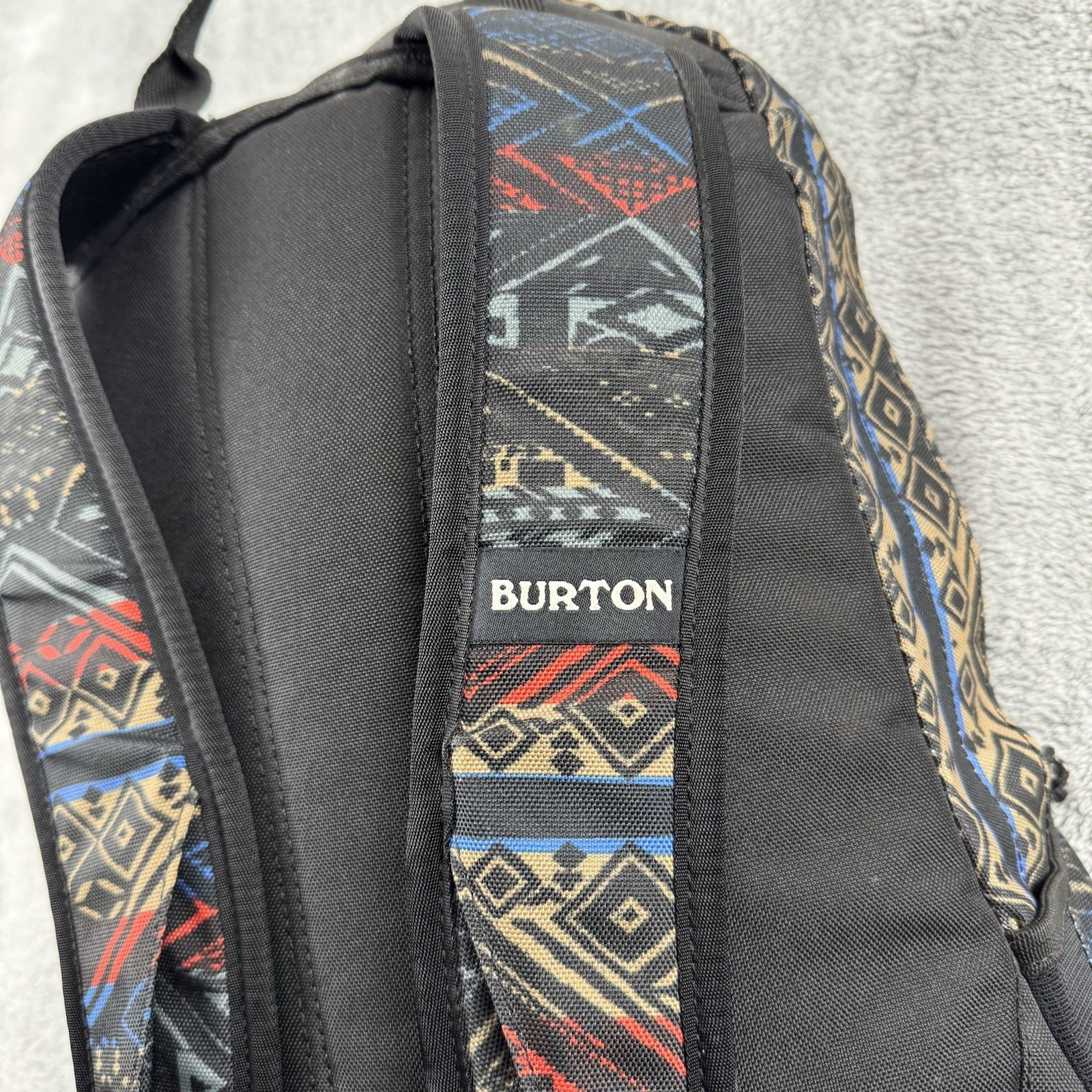 Burton Kilo Backpack Black Brown Aztec Tribal Print Heritage Campimg Outdoors