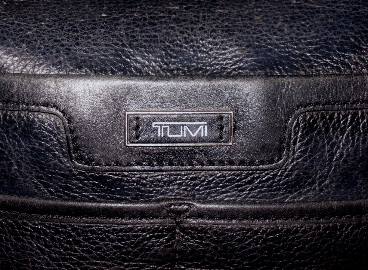 TUMI Black Leather Crossbody Shoulder Bag 10×12 *WEAR / RUBS / MARKS
