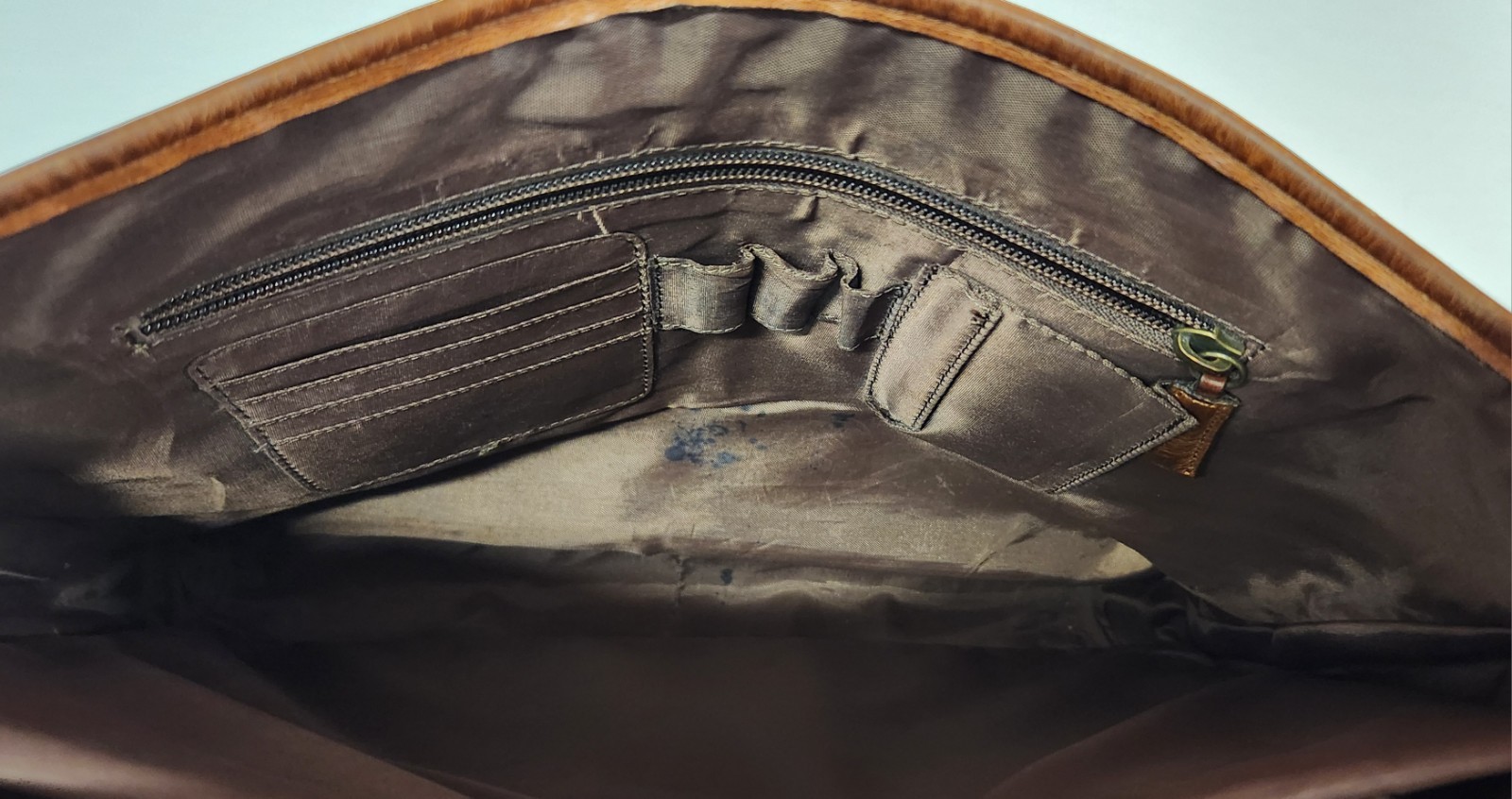 Wilsons Leather Camel Brown Messenger Laptop Computer Bag Briefcase