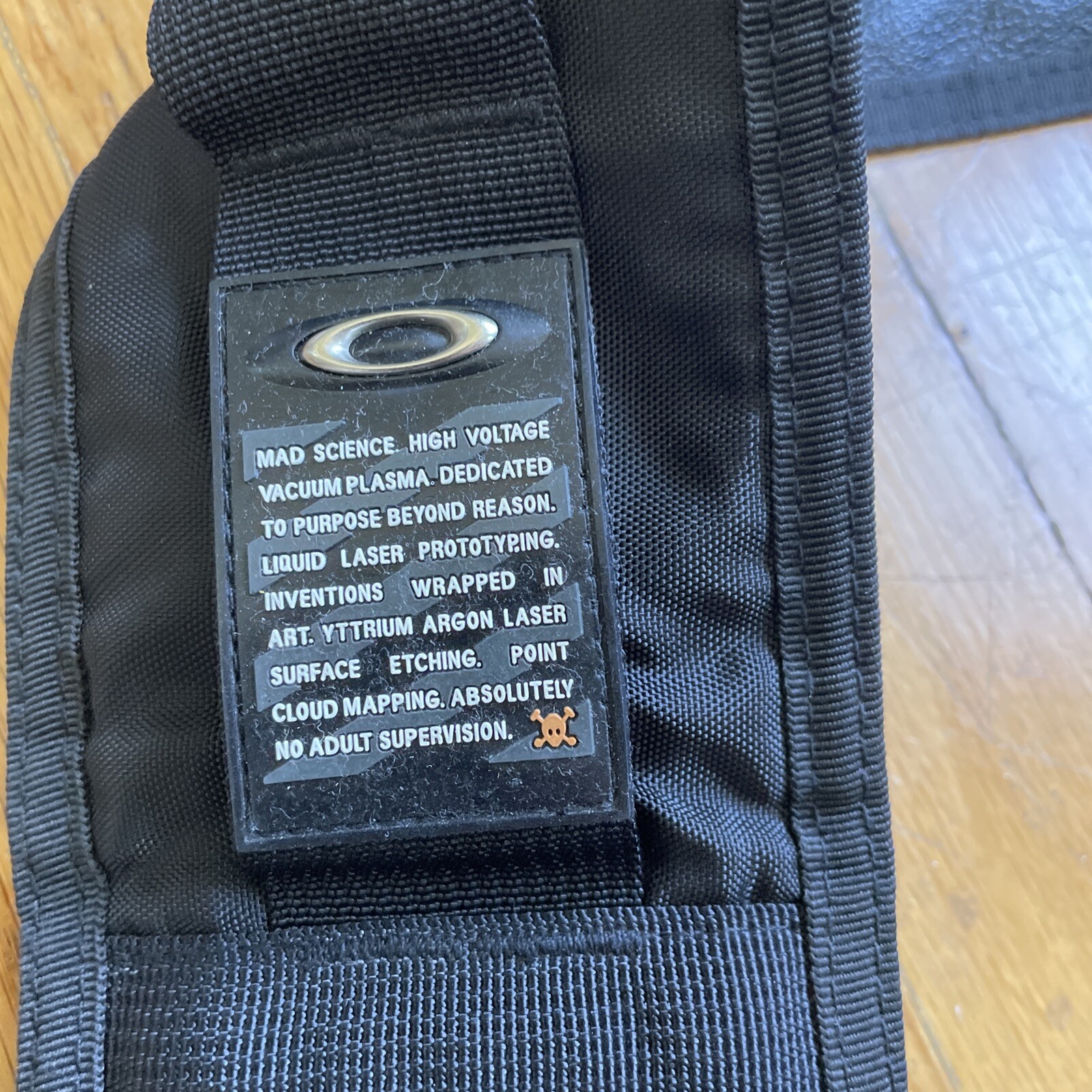 Oakley Sandbag Sling Tactical Bag Pack Red Black Software Icon+Phone Case AP