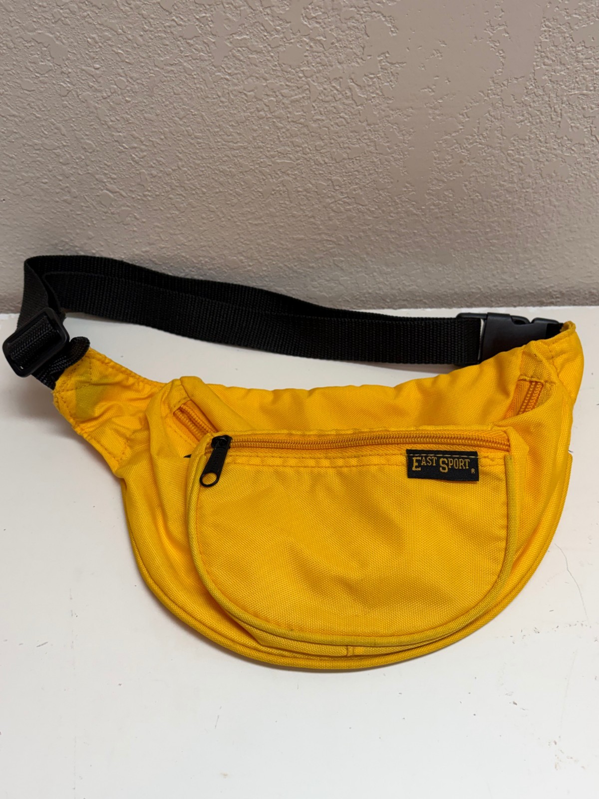 🔥 Eastsport Yellow Waist Pack Hiking Travel Bag Adjustable Strap Multi Pocket