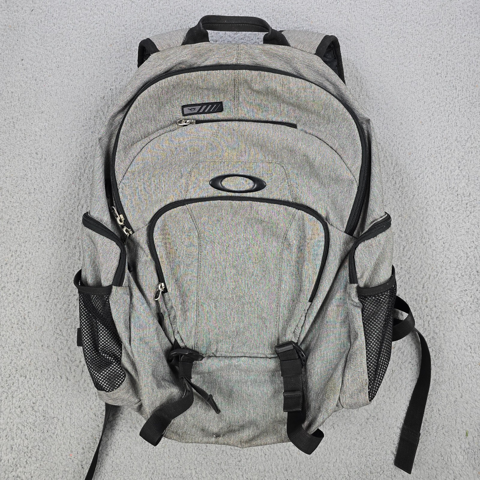 Oakley 30L Blade Backpack Gray Sunglasses Book Bag Damaged
