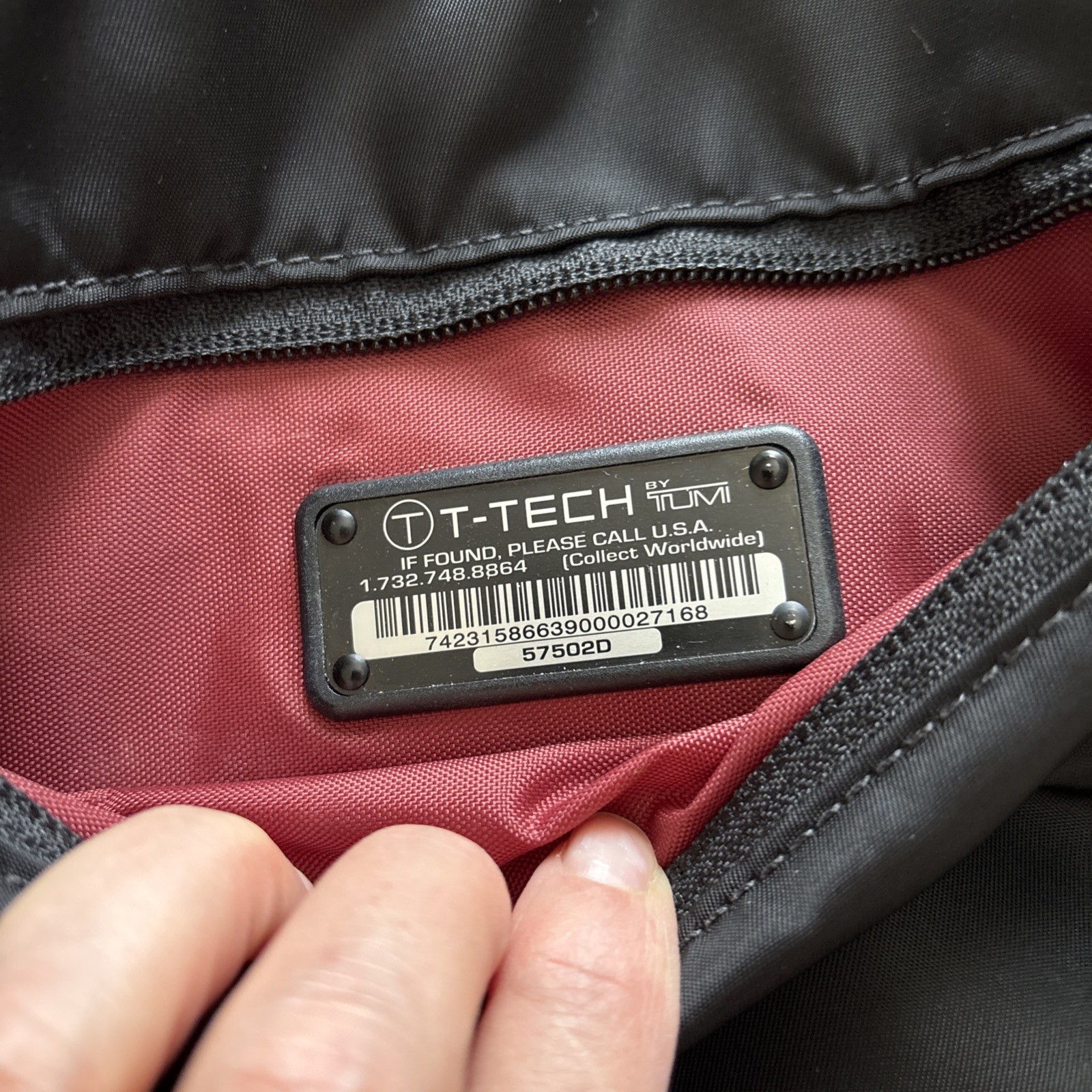 Tumi 57502D T-Tech Essential Gear Black Nylon Crossbody Messenger Bag Unisex