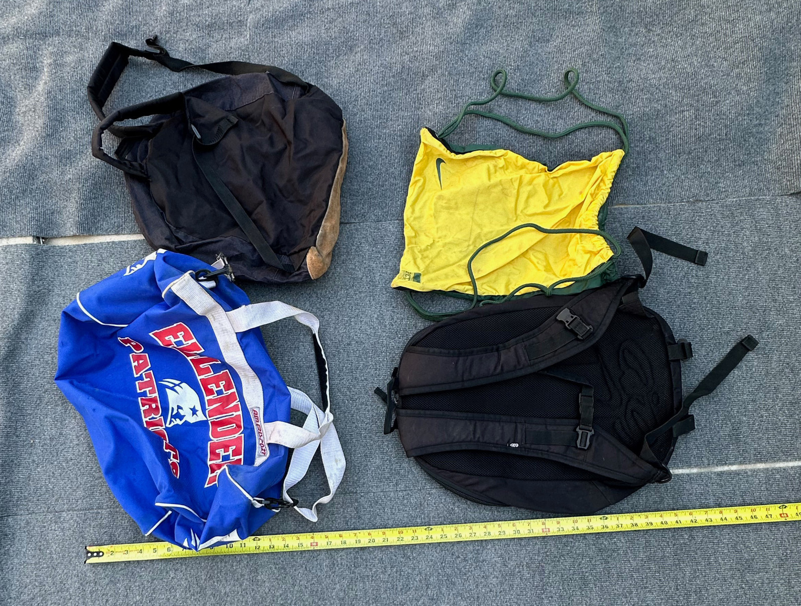 Lot of 33 Bags Backpacks Mixed Sizes.