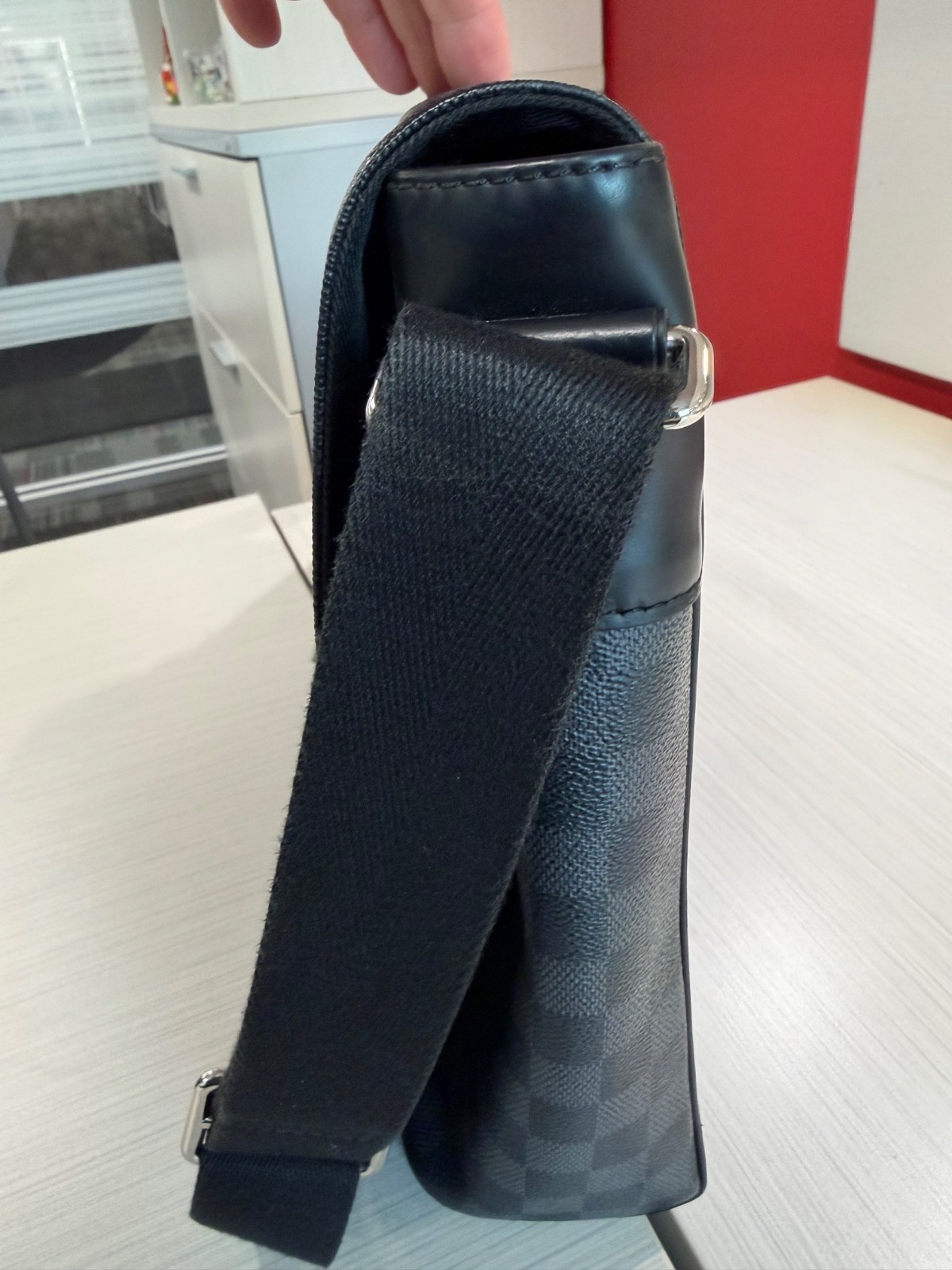 Louis Vuitton Daniel Messenger Bag GM Grey Canvas Damier Graphite