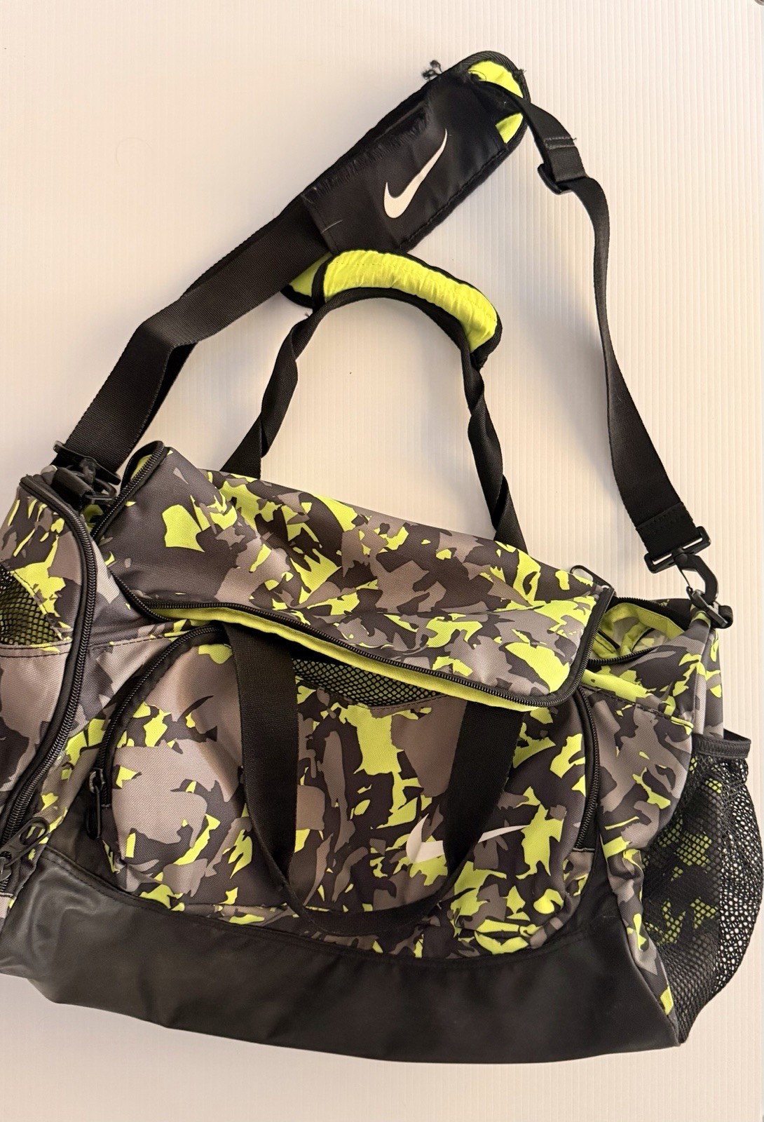 Nike Brasilia DuffelBacg Black Yellow Gray Camoflauge Camo Gym Travel FLAW