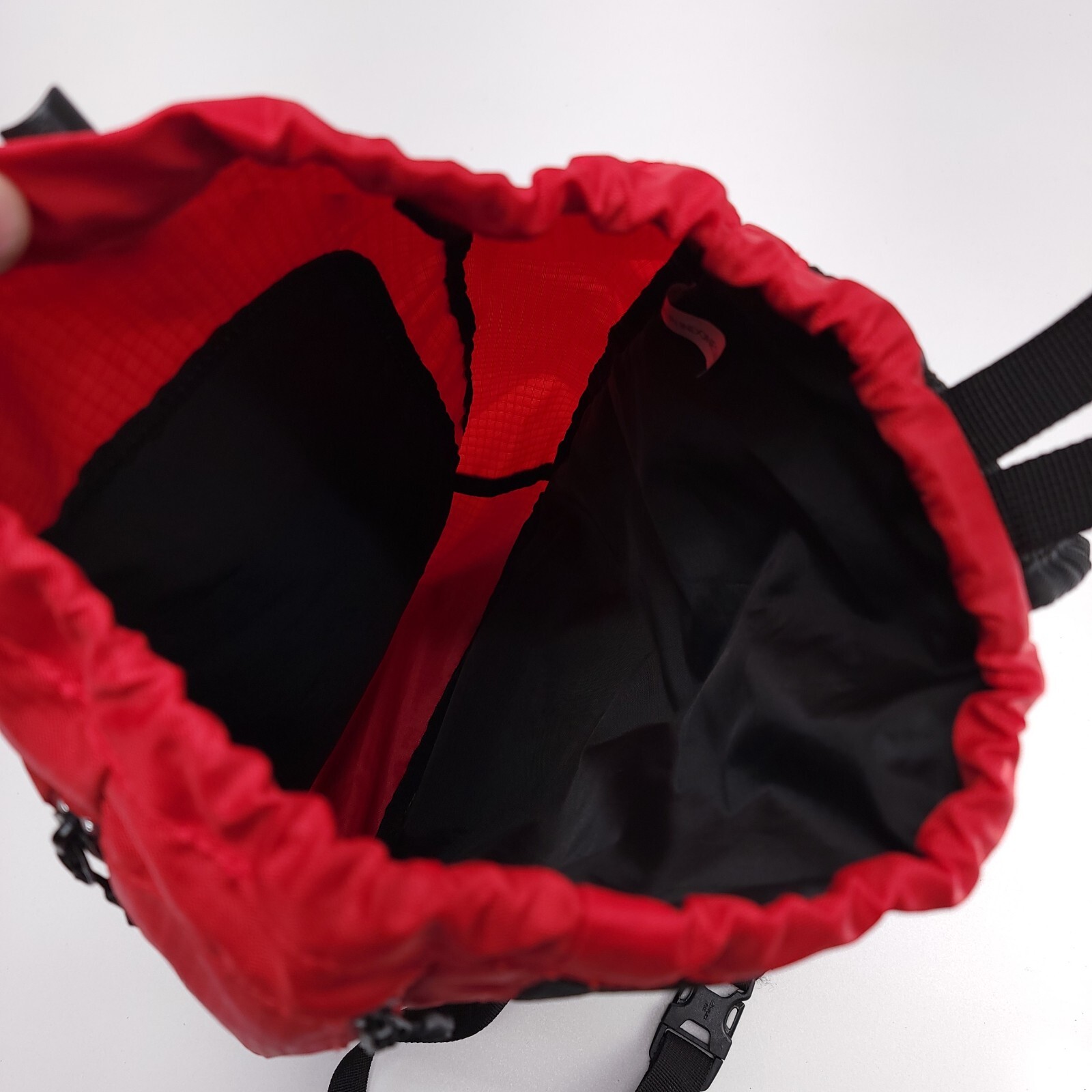 OGIO Sling Bag Drawstring Sport Gym Shoulder Lightweight Pockets Red Yoga