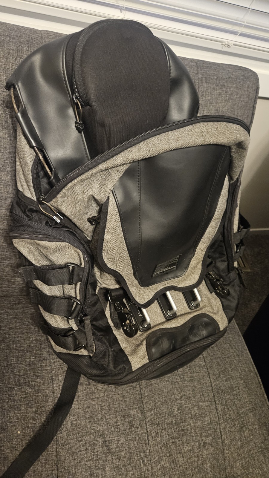 Oakley Tactical Field Gear Backpack 20-S1242-B Kitchen Sink Black Heavy Duty