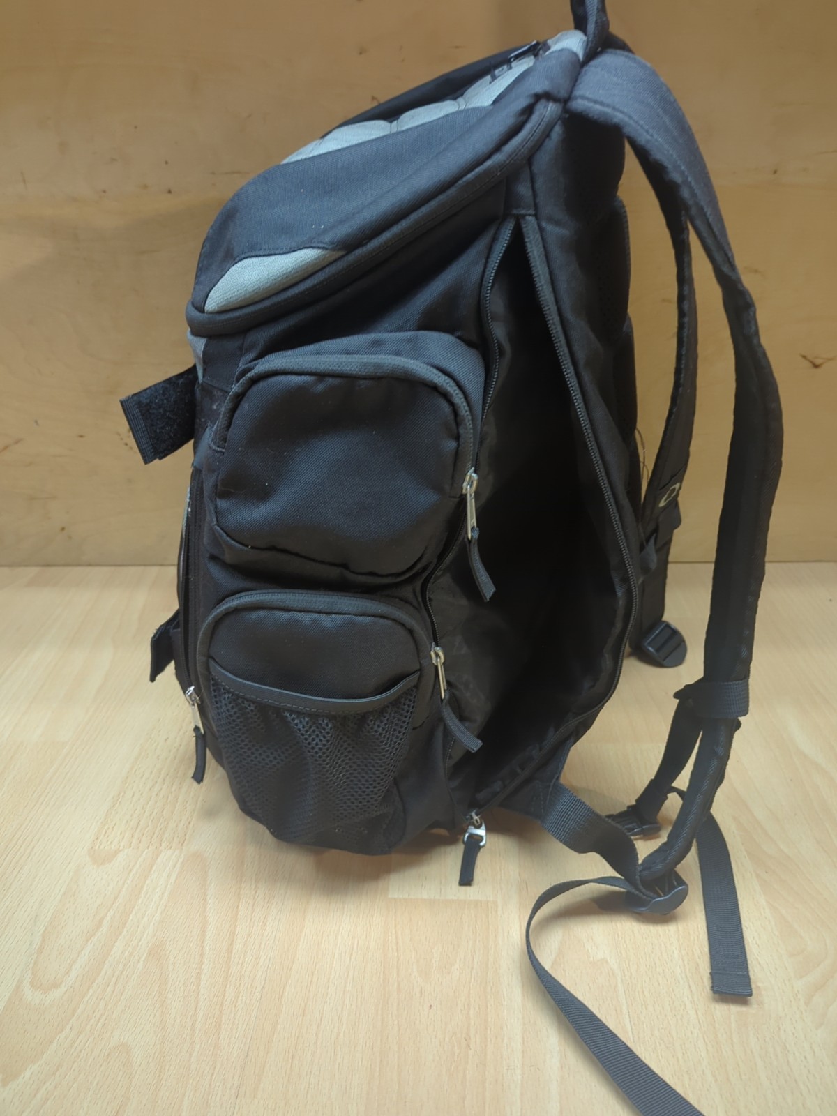 Oakley Backpack Tactical Field Gear Black Gray