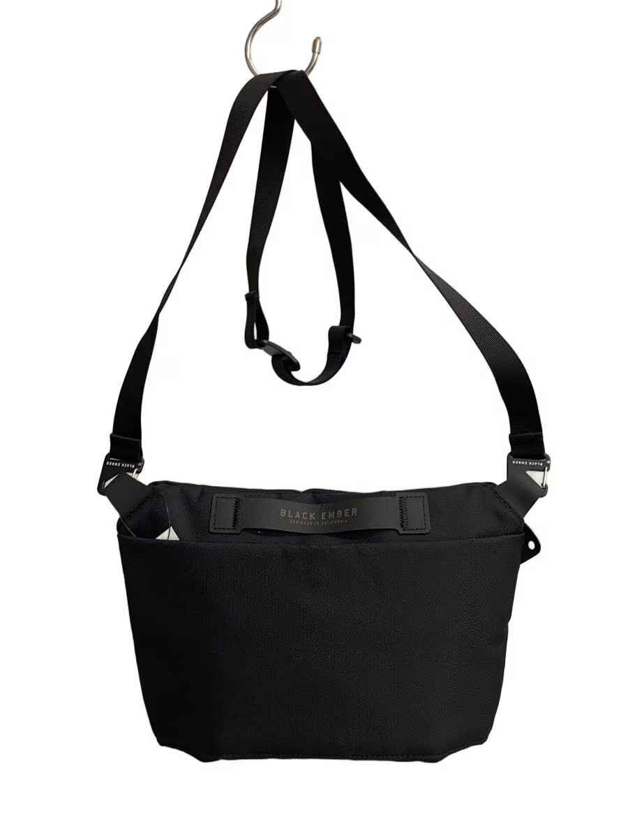 BLACK EMBER Shoulder Bag — Black Solid