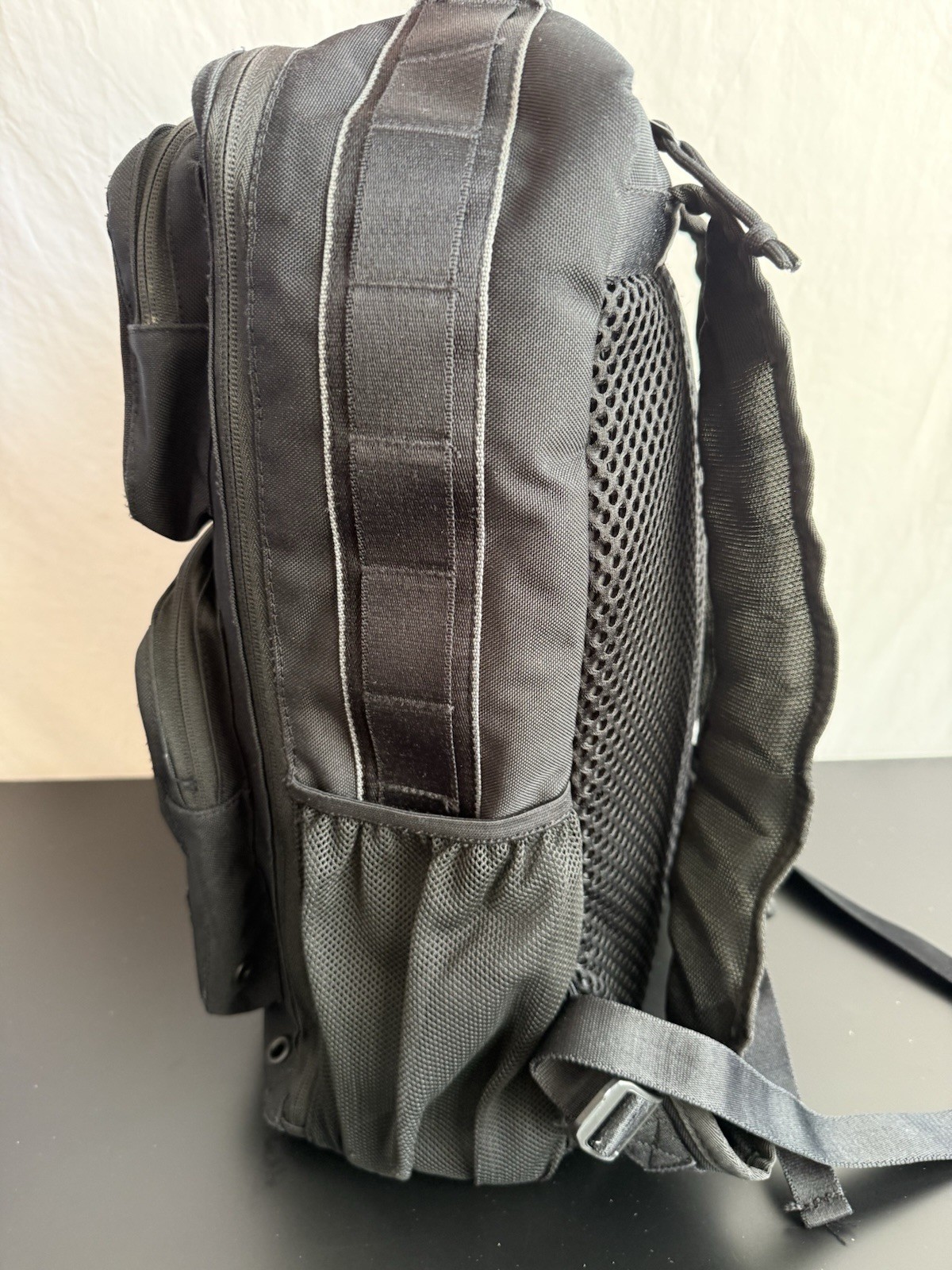 Nike Utility Speed Training Gym Backpack 18” Tall Adjustable Straps *READ*