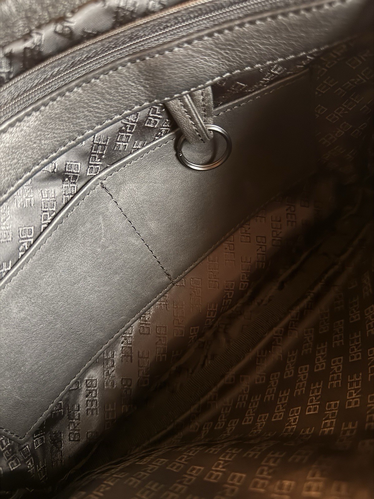 Bree Leather Wrist bag, Folio, Men’s Clutch