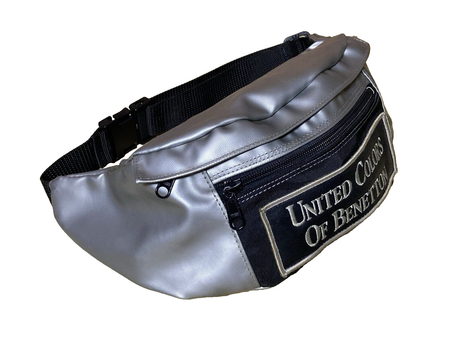 United Colors of Benetton Crossbody Fanny Pack Bag Vtg Size 9.8 x 5.1 x 3.9 in