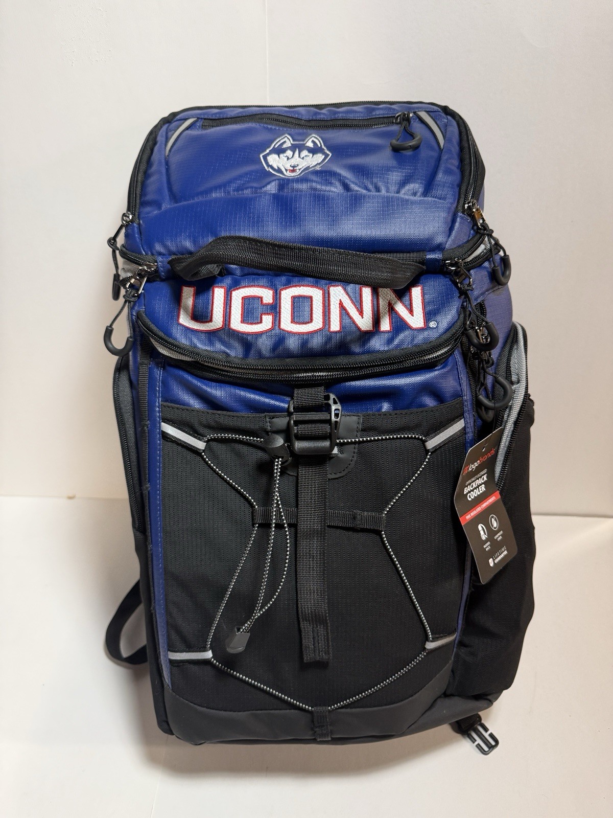 UConn Huskies 24-Can Insulated Backpack Cooler with Pockets – New Tags