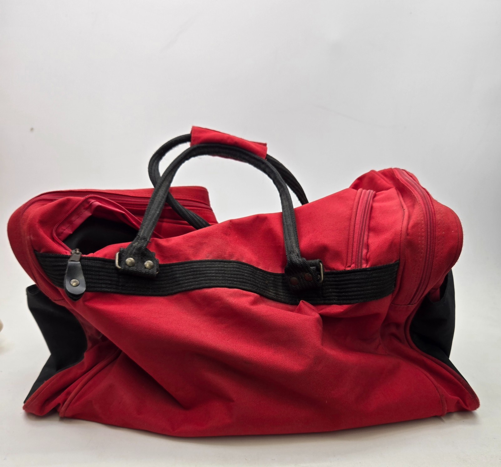 Justin Boots Wrangler NFR Rodeo Duffel Bag 2002 Las Vegas 20x12x12