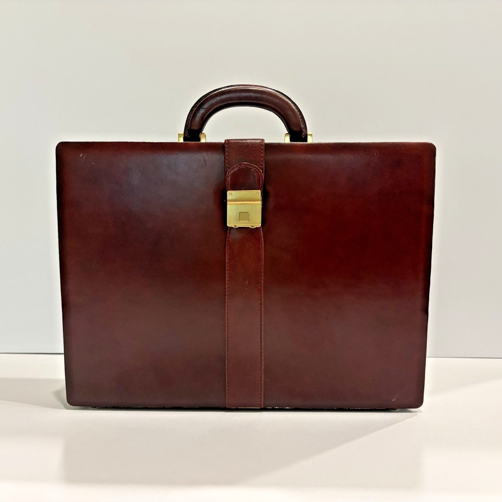 Vintage Tumi Burgundy Brown Leather Attaché Slim Briefcase