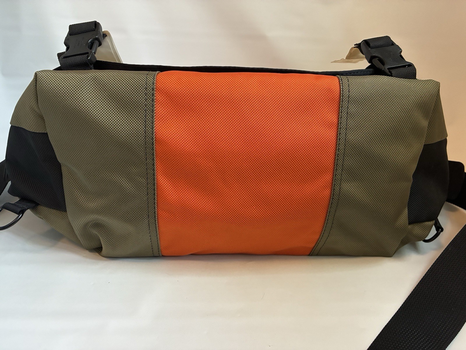 Timbuk2 Classic Messenger Bag Large 19x15x5 Crossbody Microsoft olive orange