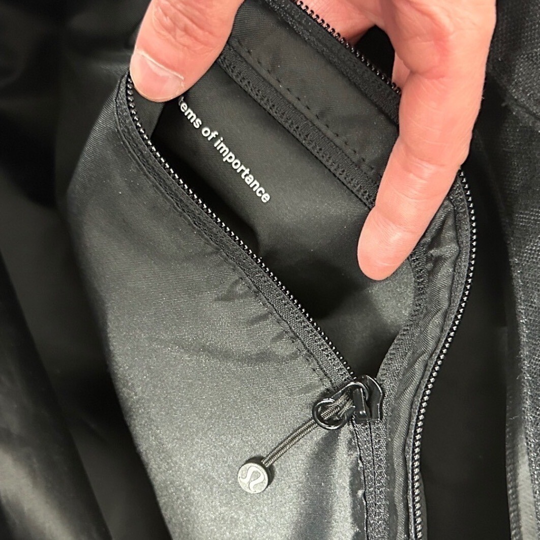 Lululemon Command The Day Black Duffle Bag 40L Unisex Travel Laptop