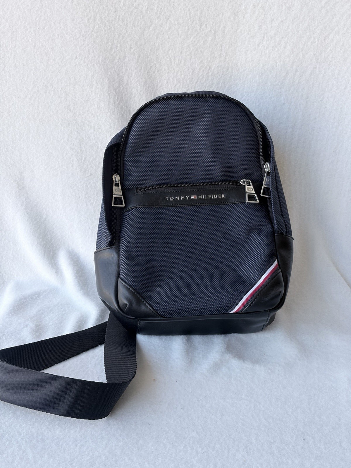 tommy hilfiger men Unisex Sling Backpack Blue